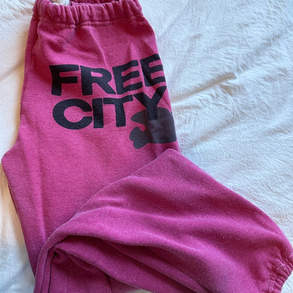COPY - Free city hot pink sweatpants (cancelled previous sale)
